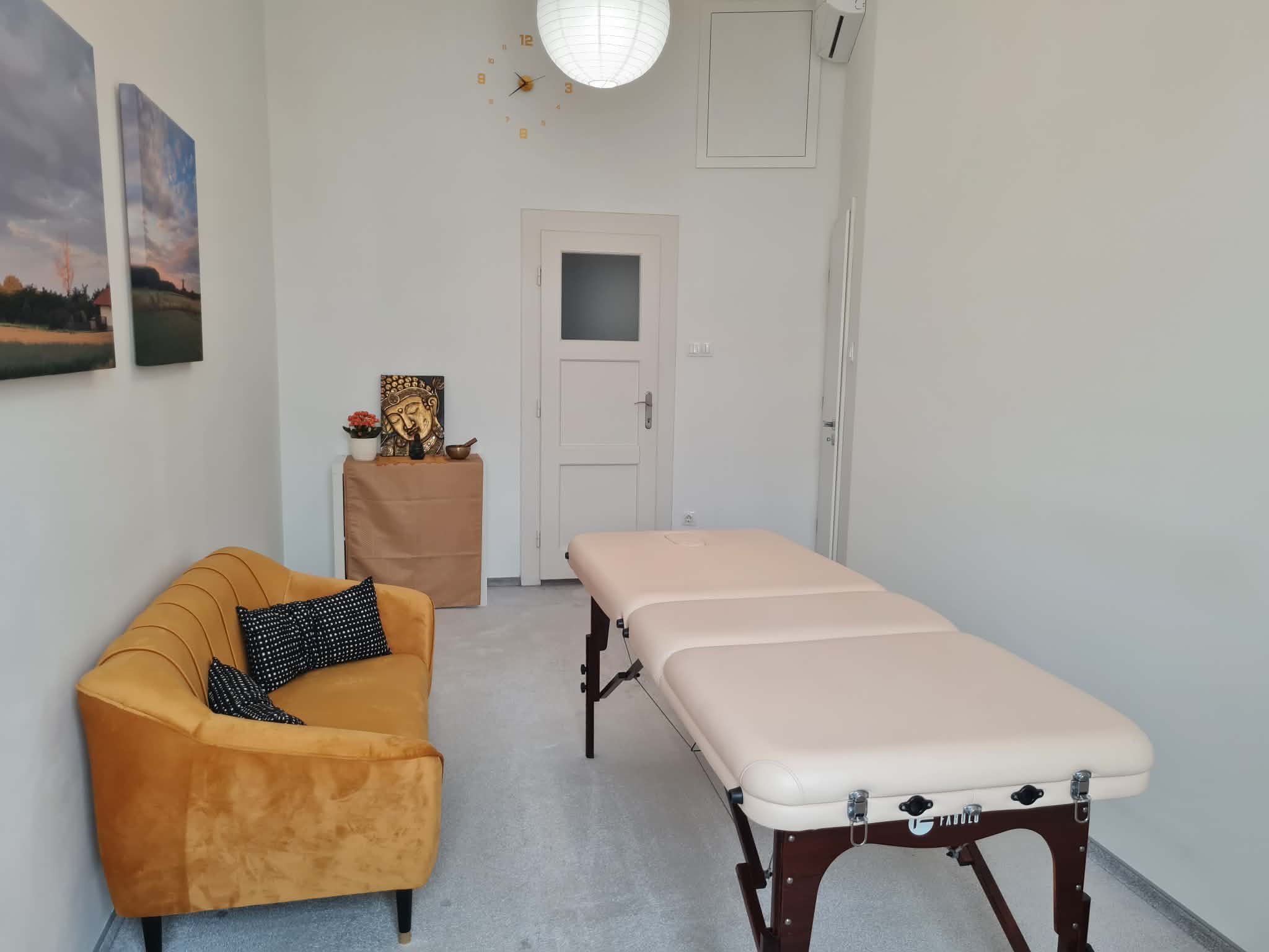 Massage room Mechwart liget